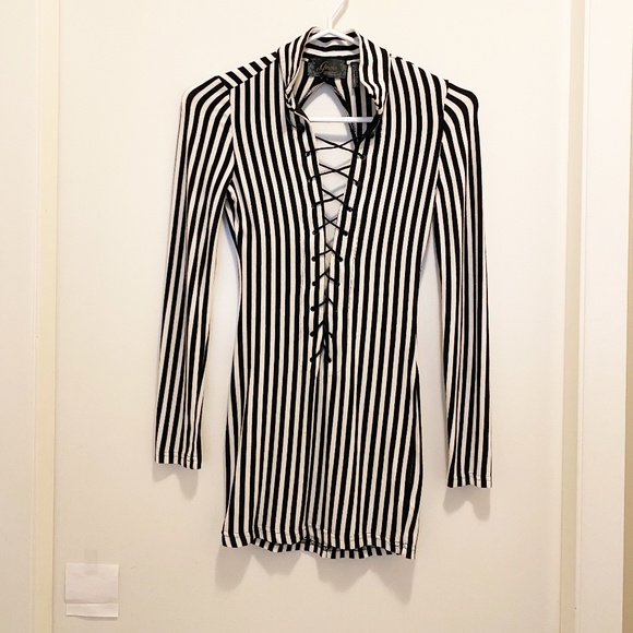 Guess Blk Wht Stripe Tunic Bodycon Dress Mini XS - Picture 1 of 6